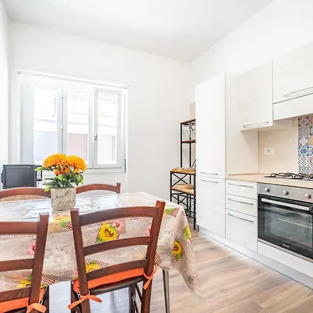 Terrazza Garibaldi, Centro Storico Cagliari