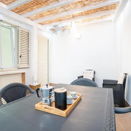 Terrazza Garibaldi, Centro Storico カリアリ